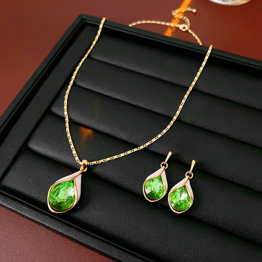 Luminique store | Green water droplet zircon pendant