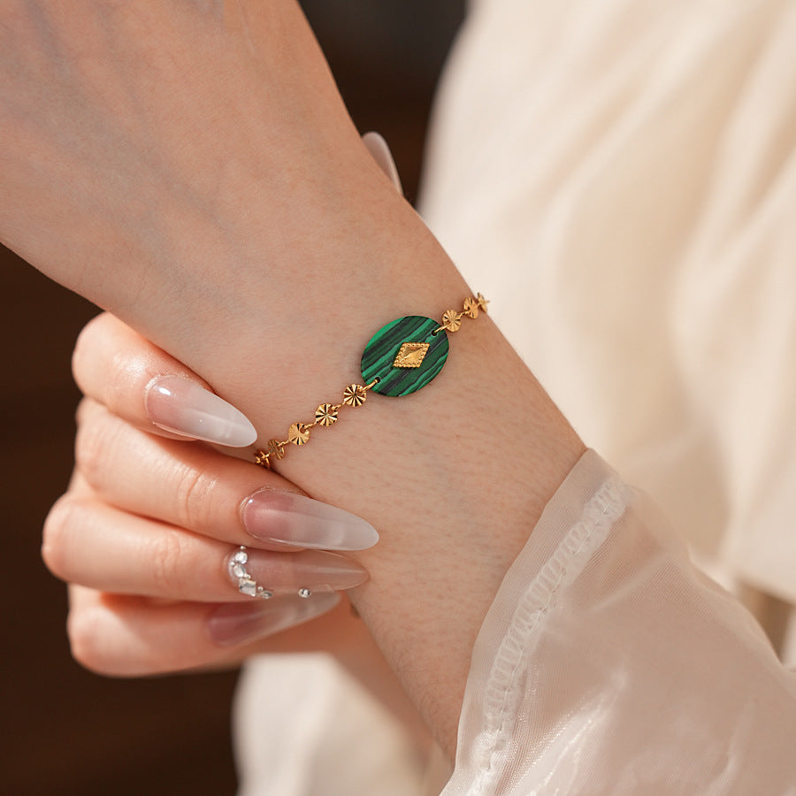 Luminique store | Minimalist Green Malachite Bracelet