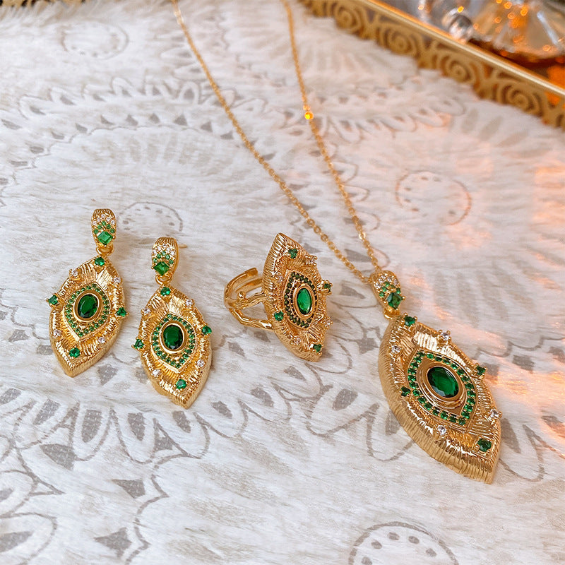 Luminique store | Elven Eye Teardrop Necklace
