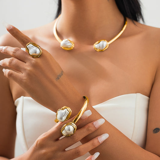 Luminique store | Geometric Imitation Pearl Baroque Open Necklace
