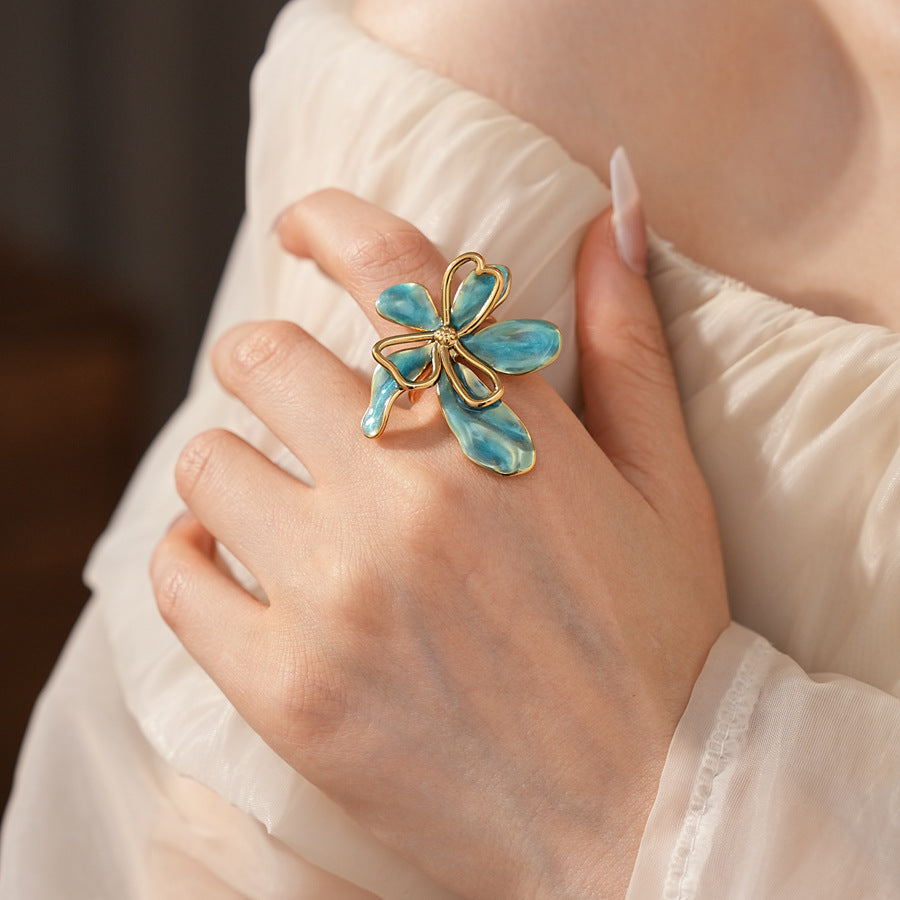 Luminique store | Blue Bloom Statement Ring