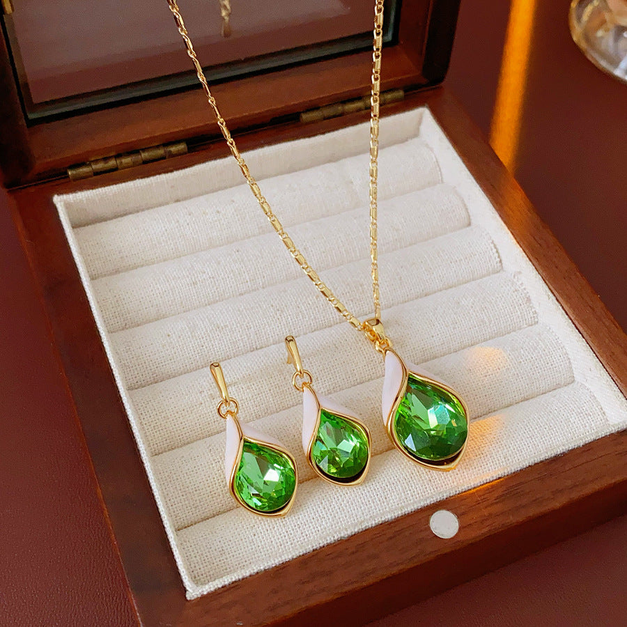 Luminique store | Green water droplet zircon pendant