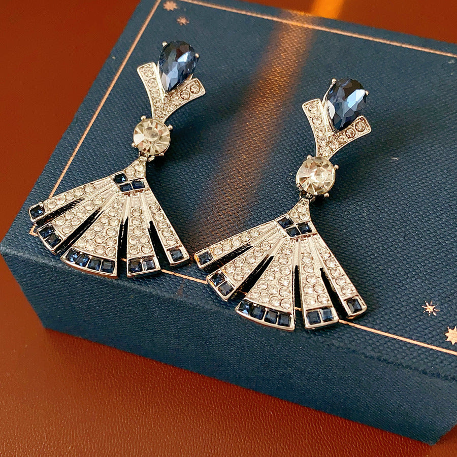 Luminique store | Fan-Shaped Diamond Earrings