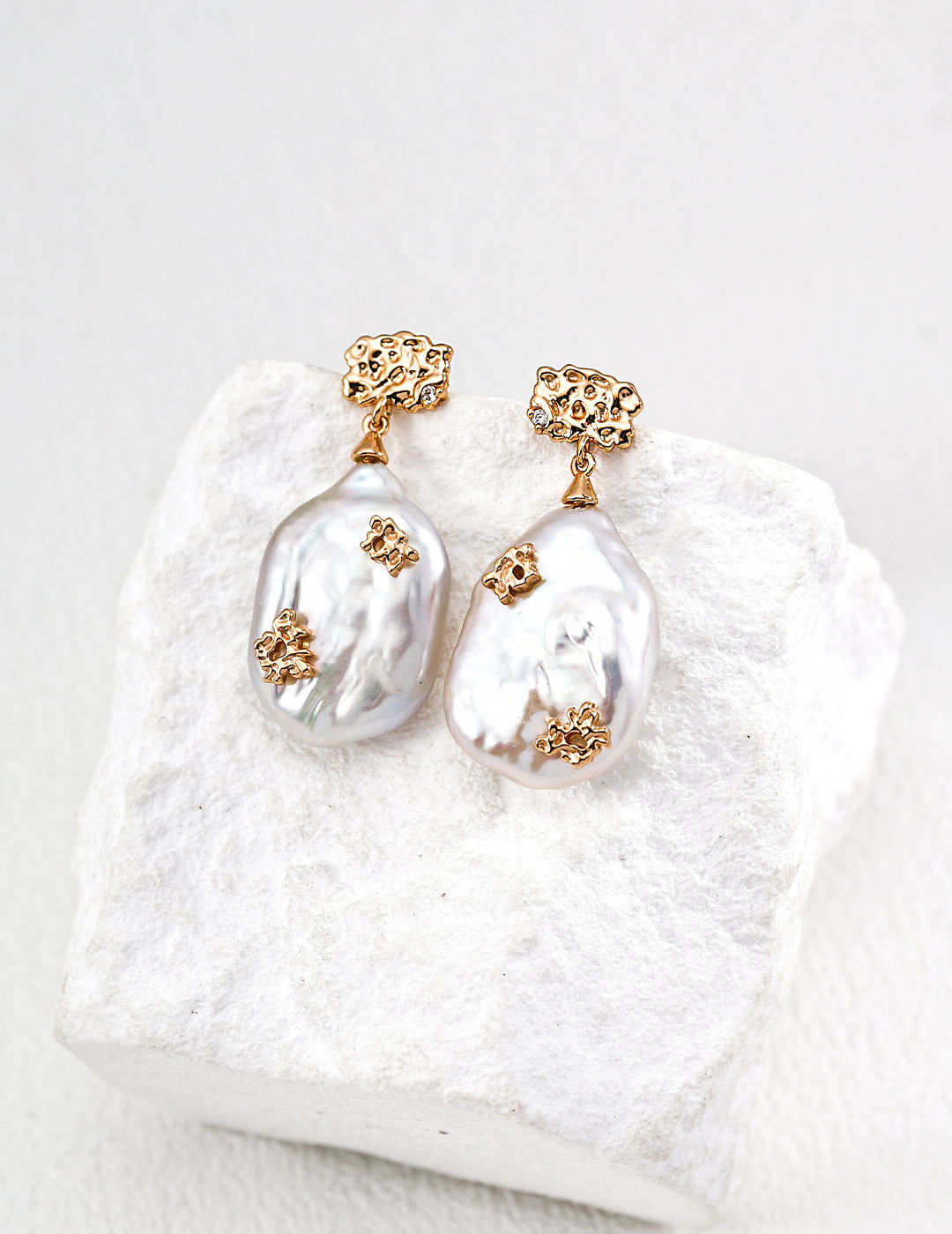 Luminique store | Vintage Silver Pearl Earrings